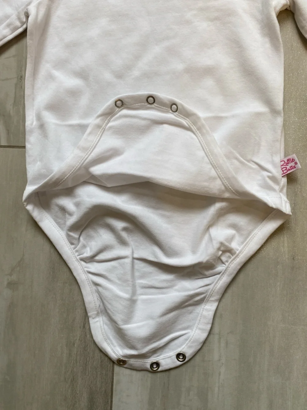 NWT RuffleButts White Long Sleeve Peter Pan Collar Onesie Bodysuit girls 18-24M